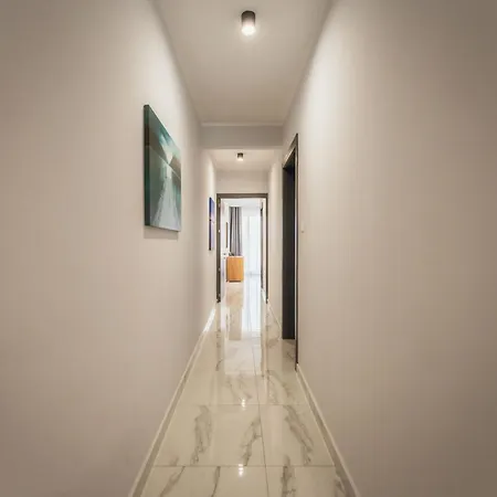 Apartament New - Only Unit 1 Modern 2-bedroom With Common Heated Jacuzzi By Sf Homes *
