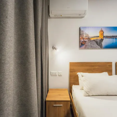 New - Only Unit 1 Modern 2-bedroom With Common Heated Jacuzzi By Sf Homes