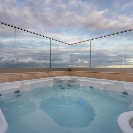 New - Only Unit 1 Modern 2-bedroom With Common Heated Jacuzzi By Sf Homes * St. Julian's