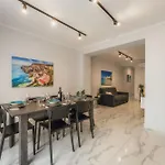 New - Only Unit 1 Modern 2-bedroom With Common Heated Jacuzzi By Sf Homes *