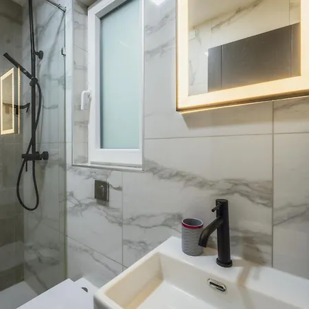 Lägenhet New - Only Unit 1 Modern 2-bedroom With Common Heated Jacuzzi By Sf Homes *