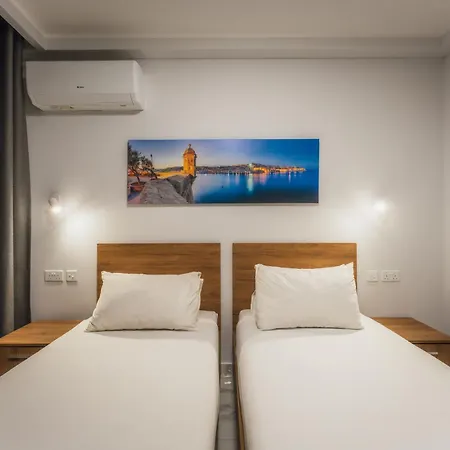 New - Only Unit 1 Modern 2-bedroom With Common Heated Jacuzzi By Sf Homes