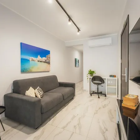 New - Only Unit 1 Modern 2-bedroom With Common Heated Jacuzzi By Sf Homes Appartement San Ġiljan