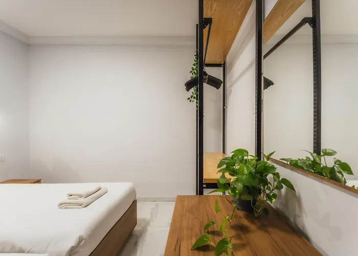 New - Only Unit 1 Modern 2-bedroom With Common Heated Jacuzzi By Sf Homes Appartement