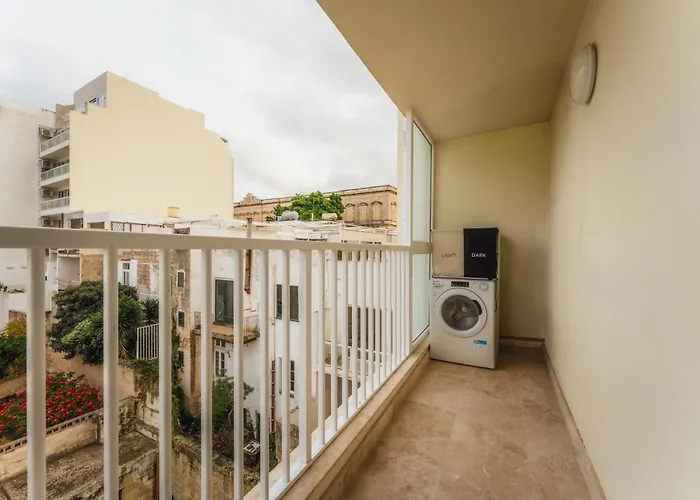 New - Only Unit 1 Modern 2-bedroom With Common Heated Jacuzzi By Sf Homes