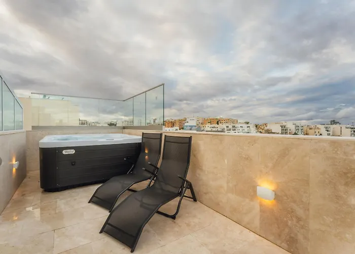 New - Only Unit 1 Modern 2-bedroom With Common Heated Jacuzzi By Sf Homes アパート Saint Julian's